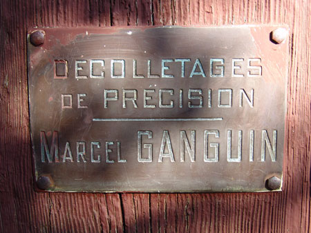 Plaque d'entrée de l'atelier