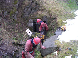 Entrée protégée de la mine